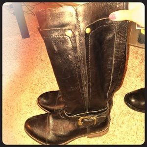 Women & Men’s boots, heels, shoes, clothes, frames